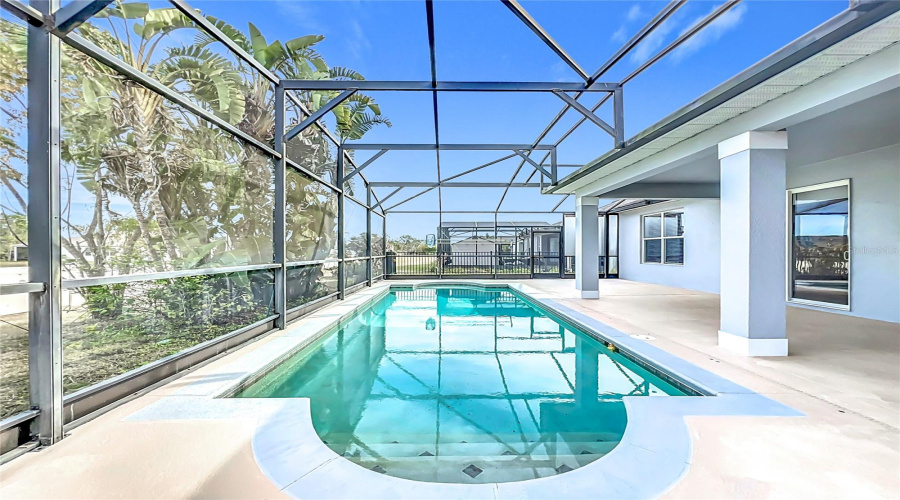 DAVENPORT, Florida 33837, 4 Bedrooms Bedrooms, ,2 BathroomsBathrooms,Residential,For Sale,LEXINGTON AVENUE,0,MFRS5119637