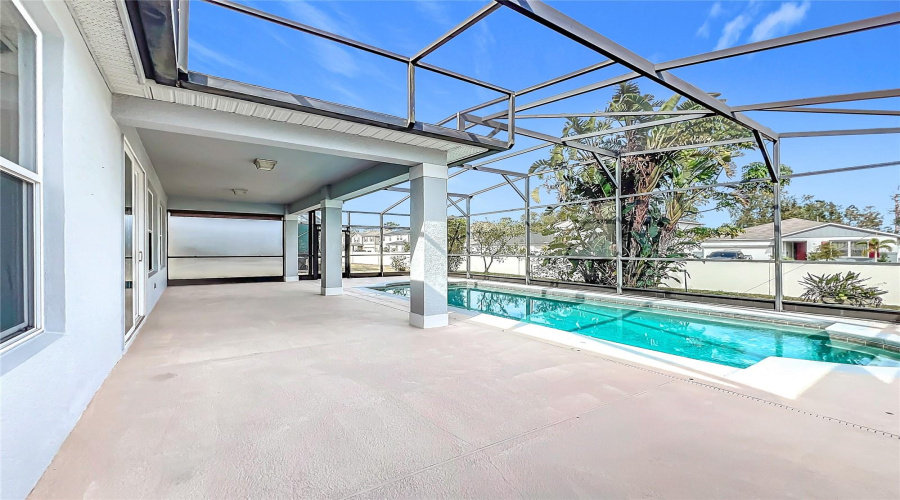 DAVENPORT, Florida 33837, 4 Bedrooms Bedrooms, ,2 BathroomsBathrooms,Residential,For Sale,LEXINGTON AVENUE,0,MFRS5119637