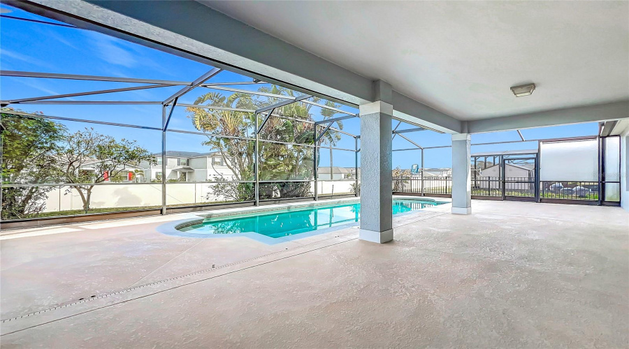 DAVENPORT, Florida 33837, 4 Bedrooms Bedrooms, ,2 BathroomsBathrooms,Residential,For Sale,LEXINGTON AVENUE,0,MFRS5119637