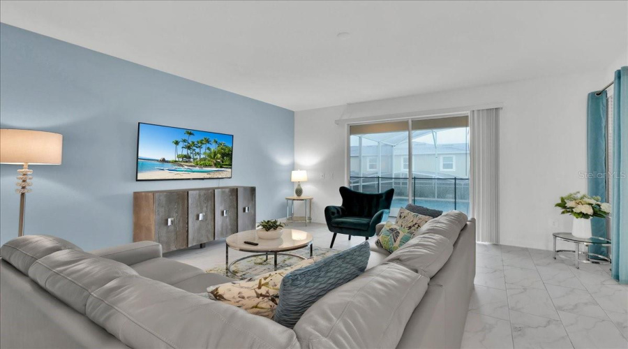 DAVENPORT, Florida 33896, 6 Bedrooms Bedrooms, ,5 BathroomsBathrooms,Residential,For Sale,SOMMERSET HILLS,0,MFRO6378724