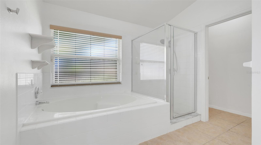 DAVENPORT, Florida 33897, 3 Bedrooms Bedrooms, ,2 BathroomsBathrooms,Residential,For Sale,QUIMBY,0,MFRG5106480