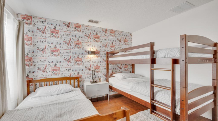 DAVENPORT, Florida 33897, 7 Bedrooms Bedrooms, ,4 BathroomsBathrooms,Residential,For Sale,CORDOVA,0,MFRO6378732