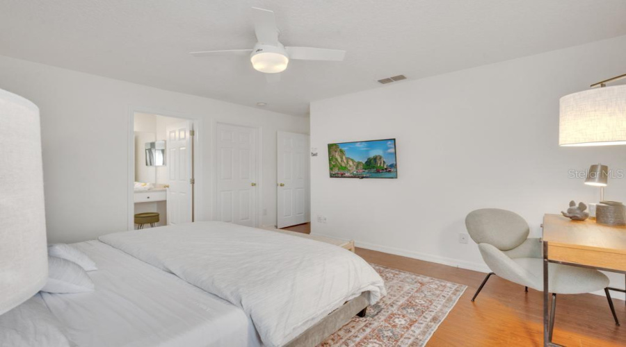 DAVENPORT, Florida 33897, 7 Bedrooms Bedrooms, ,4 BathroomsBathrooms,Residential,For Sale,CORDOVA,0,MFRO6378732