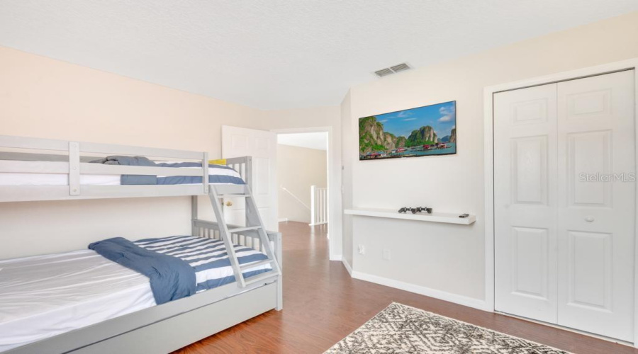 DAVENPORT, Florida 33897, 7 Bedrooms Bedrooms, ,4 BathroomsBathrooms,Residential,For Sale,CORDOVA,0,MFRO6378732