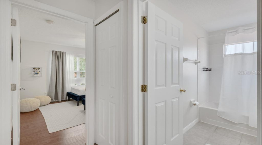 DAVENPORT, Florida 33897, 7 Bedrooms Bedrooms, ,4 BathroomsBathrooms,Residential,For Sale,CORDOVA,0,MFRO6378732