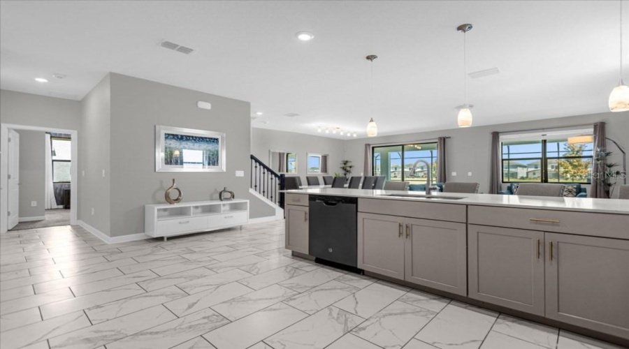 KISSIMMEE, Florida 34746, 9 Bedrooms Bedrooms, ,5 BathroomsBathrooms,Residential,For Sale,FABLE,0,MFRO6374589