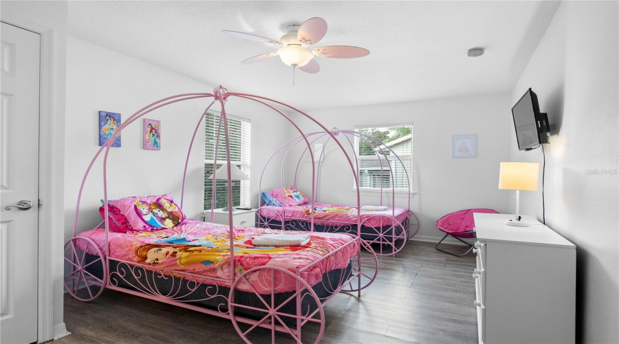 KISSIMMEE, Florida 34747, 7 Bedrooms Bedrooms, ,6 BathroomsBathrooms,Residential,For Sale,ACADIA ESTATES,0,MFRO6353235