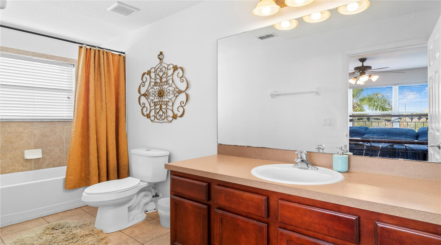 KISSIMMEE, Florida 34747, 7 Bedrooms Bedrooms, ,6 BathroomsBathrooms,Residential,For Sale,ACADIA ESTATES,0,MFRO6353235