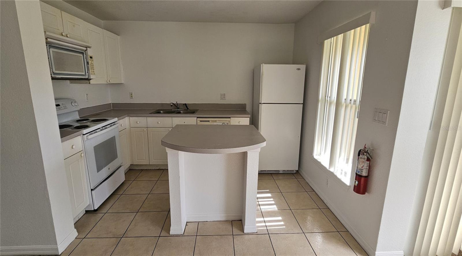 KISSIMMEE, Florida 34746, 4 Bedrooms Bedrooms, ,3 BathroomsBathrooms,Residential,For Sale,CLUB CORTILE,0,MFRS5132809