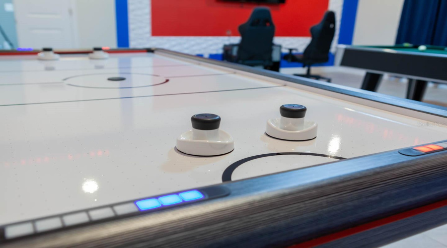 KISSIMMEE, Florida 34746, 6 Bedrooms Bedrooms, ,6 BathroomsBathrooms,Residential,For Sale,BOOKMARK,0,MFRO6322300