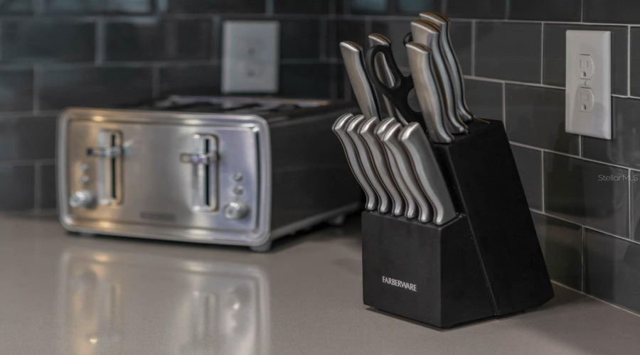 KISSIMMEE, Florida 34746, 6 Bedrooms Bedrooms, ,6 BathroomsBathrooms,Residential,For Sale,BOOKMARK,0,MFRO6322300