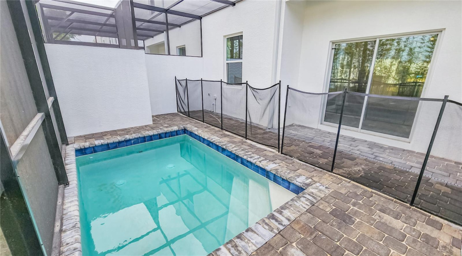 DAVENPORT, Florida 33896, 5 Bedrooms Bedrooms, ,4 BathroomsBathrooms,Residential,For Sale,FAMAGUSTA,0,MFRO6223997