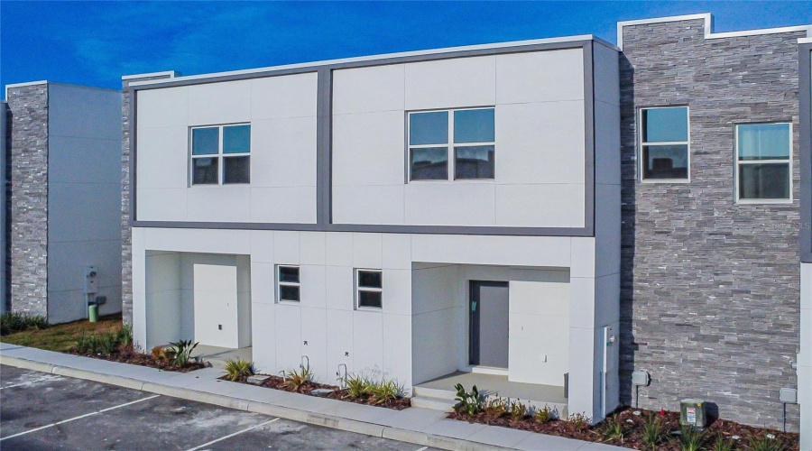 DAVENPORT, Florida 33896, 5 Bedrooms Bedrooms, ,4 BathroomsBathrooms,Residential,For Sale,FAMAGUSTA,0,MFRO6223997