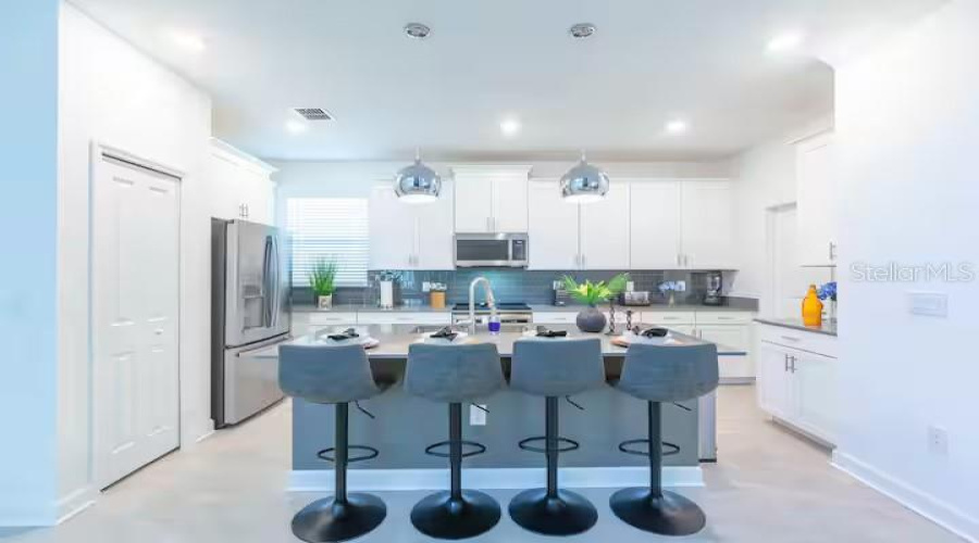 KISSIMMEE, Florida 34746, 5 Bedrooms Bedrooms, ,5 BathroomsBathrooms,Residential,For Sale,PROTAGONIST,0,MFRO6315064