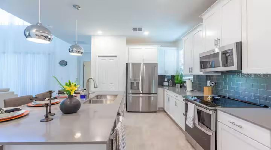 KISSIMMEE, Florida 34746, 5 Bedrooms Bedrooms, ,5 BathroomsBathrooms,Residential,For Sale,PROTAGONIST,0,MFRO6315064