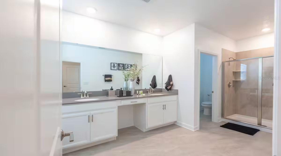 KISSIMMEE, Florida 34746, 5 Bedrooms Bedrooms, ,5 BathroomsBathrooms,Residential,For Sale,PROTAGONIST,0,MFRO6315064