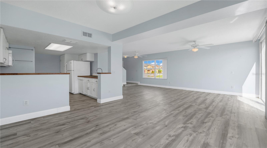 DAVENPORT, Florida 33897, 4 Bedrooms Bedrooms, ,3 BathroomsBathrooms,Residential,For Sale,WASHINGTON PALM,0,MFRO6354234