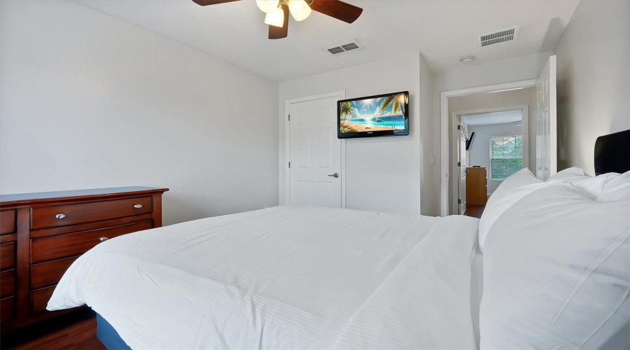 KISSIMMEE, Florida 34747, 3 Bedrooms Bedrooms, ,2 BathroomsBathrooms,Residential,For Sale,BAY LILLY,0,MFRO6379015