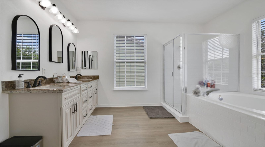 CELEBRATION, Florida 34747, 6 Bedrooms Bedrooms, ,4 BathroomsBathrooms,Residential,For Sale,LONGVIEW,0,MFRO6347988