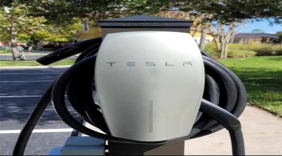 KISSIMMEE, Florida 34746, 7 Bedrooms Bedrooms, ,5 BathroomsBathrooms,Residential,For Sale,HIDEAWAY BEACH,0,MFRS5118091