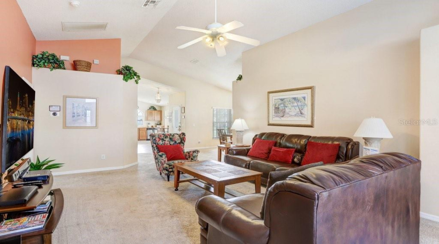 KISSIMMEE, Florida 34747, 4 Bedrooms Bedrooms, ,3 BathroomsBathrooms,Residential,For Sale,LA JOLLA,0,MFRL4954493