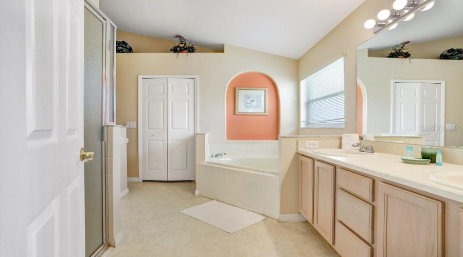 KISSIMMEE, Florida 34747, 4 Bedrooms Bedrooms, ,3 BathroomsBathrooms,Residential,For Sale,LA JOLLA,0,MFRL4954493