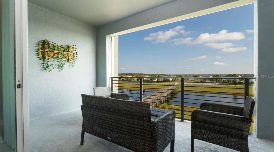 KISSIMMEE, Florida 34746, 2 Bedrooms Bedrooms, ,2 BathroomsBathrooms,Residential,For Sale,PARADOX,0,MFRO6332541
