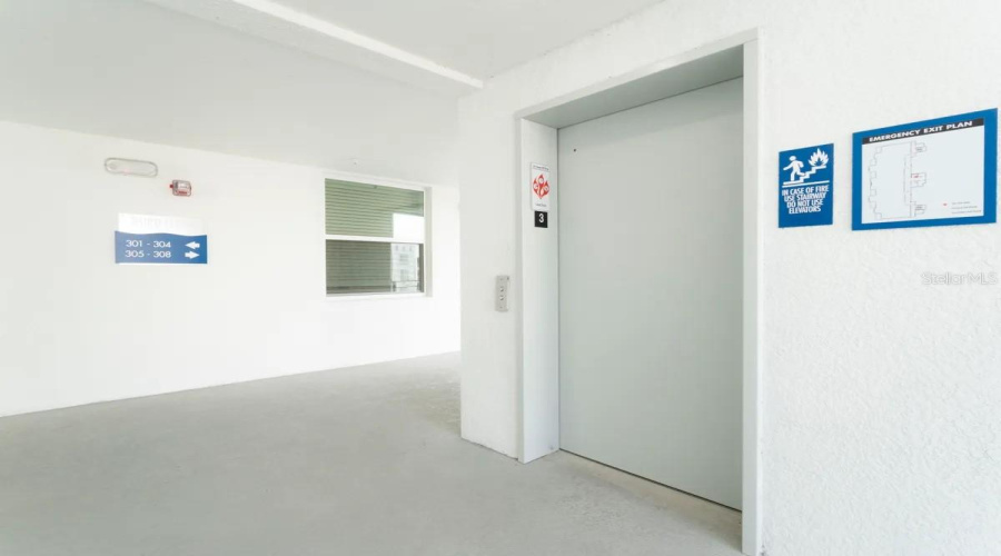 KISSIMMEE, Florida 34746, 2 Bedrooms Bedrooms, ,2 BathroomsBathrooms,Residential,For Sale,PARADOX,0,MFRO6332541