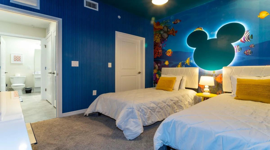 KISSIMMEE, Florida 34746, 2 Bedrooms Bedrooms, ,2 BathroomsBathrooms,Residential,For Sale,PARADOX,0,MFRO6332541