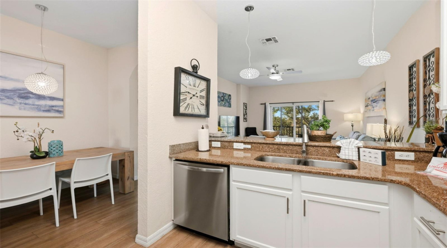 DAVENPORT, Florida 33837, 3 Bedrooms Bedrooms, ,2 BathroomsBathrooms,Residential,For Sale,GRAN BAHAMA,0,MFRS5142507