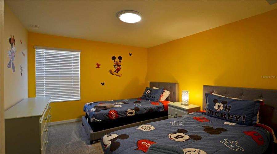 KISSIMMEE, Florida 34747, 6 Bedrooms Bedrooms, ,4 BathroomsBathrooms,Residential,For Sale,FLEMING MIST,0,MFRT3542441