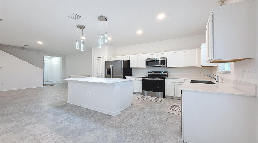 DAVENPORT, Florida 33896, 3 Bedrooms Bedrooms, ,2 BathroomsBathrooms,Residential,For Sale,BOGEY,0,MFRS5142726