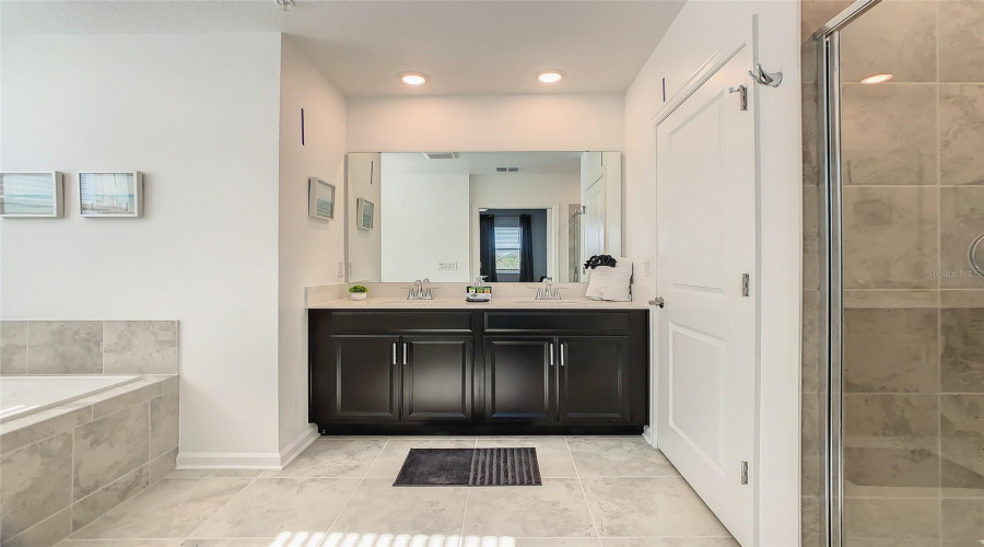 CHAMPIONS GATE, Florida 33896, 2 Bedrooms Bedrooms, ,2 BathroomsBathrooms,Residential,For Sale,CHALLENGE DR,0,MFRS5143097