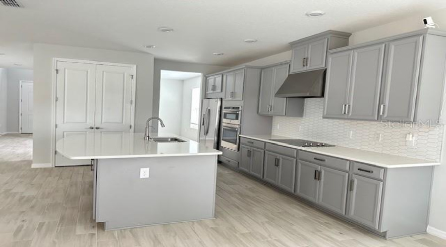 KISSIMMEE, Florida 34746, 5 Bedrooms Bedrooms, ,4 BathroomsBathrooms,Residential,For Sale,ROSE MALLOW,0,MFRO6379370