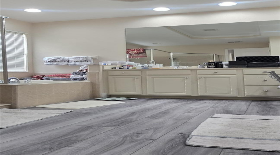 ORLANDO, Florida 32836, 4 Bedrooms Bedrooms, ,3 BathroomsBathrooms,Residential,For Sale,VIA BELLA NOTTE,0,MFRS5142994