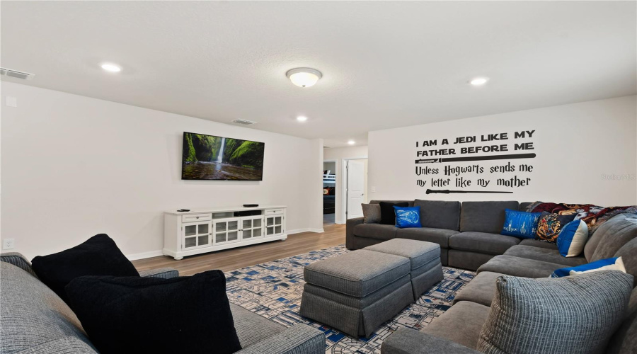 DAVENPORT, Florida 33897, 6 Bedrooms Bedrooms, ,4 BathroomsBathrooms,Residential,For Sale,KONA,0,MFRS5142965