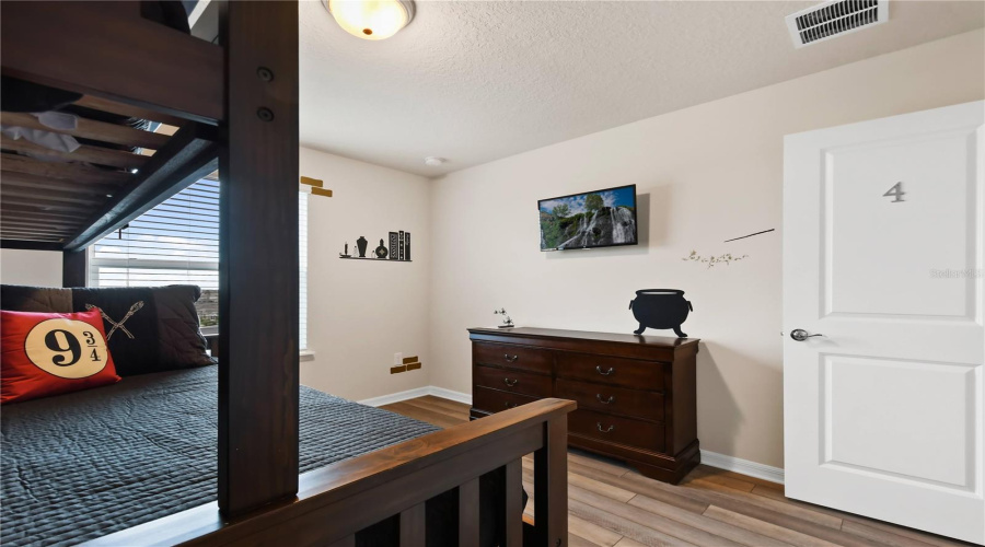 DAVENPORT, Florida 33897, 6 Bedrooms Bedrooms, ,4 BathroomsBathrooms,Residential,For Sale,KONA,0,MFRS5142965