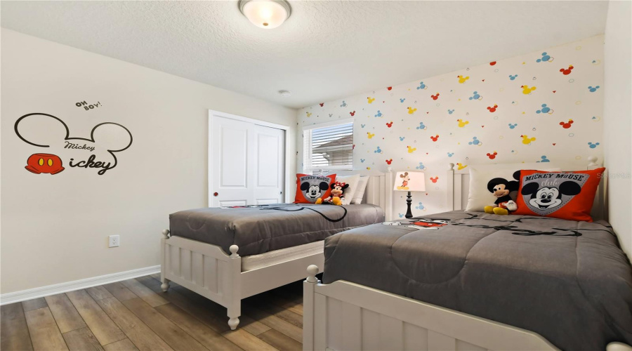 DAVENPORT, Florida 33897, 6 Bedrooms Bedrooms, ,4 BathroomsBathrooms,Residential,For Sale,KONA,0,MFRS5142965