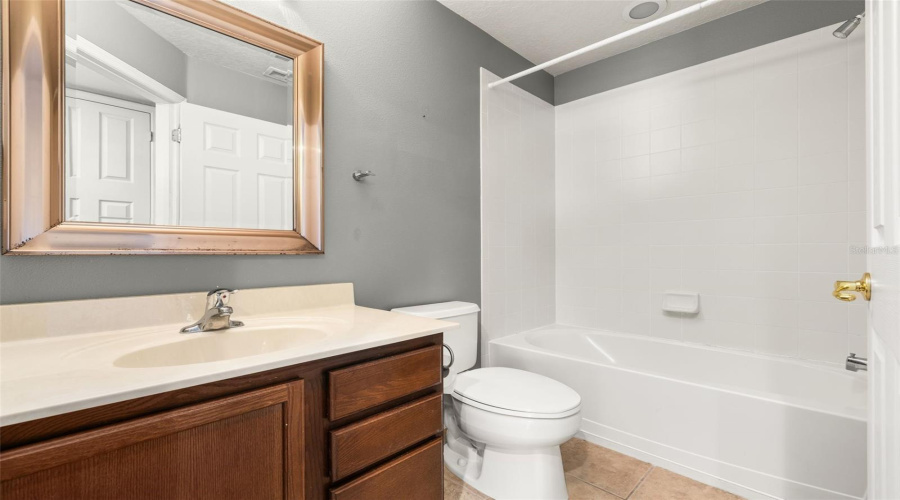 Shared Upstairs Bathroom