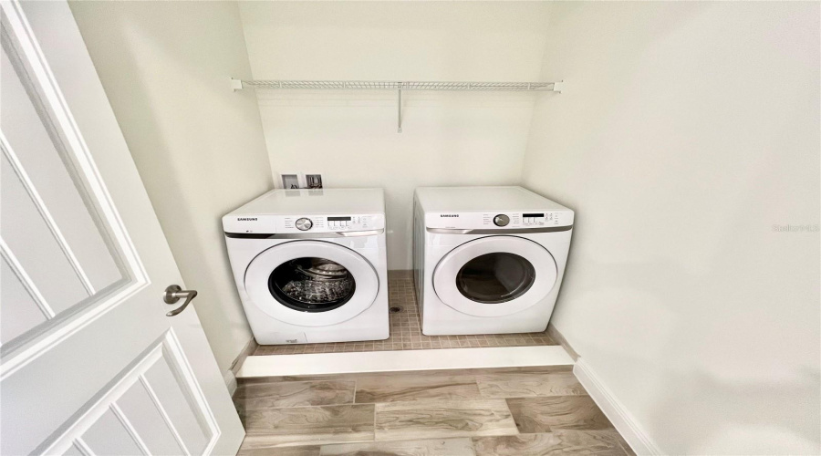 KISSIMMEE, Florida 34747, 3 Bedrooms Bedrooms, ,3 BathroomsBathrooms,Residential,For Sale,CASTAWAY,0,MFRO6378936