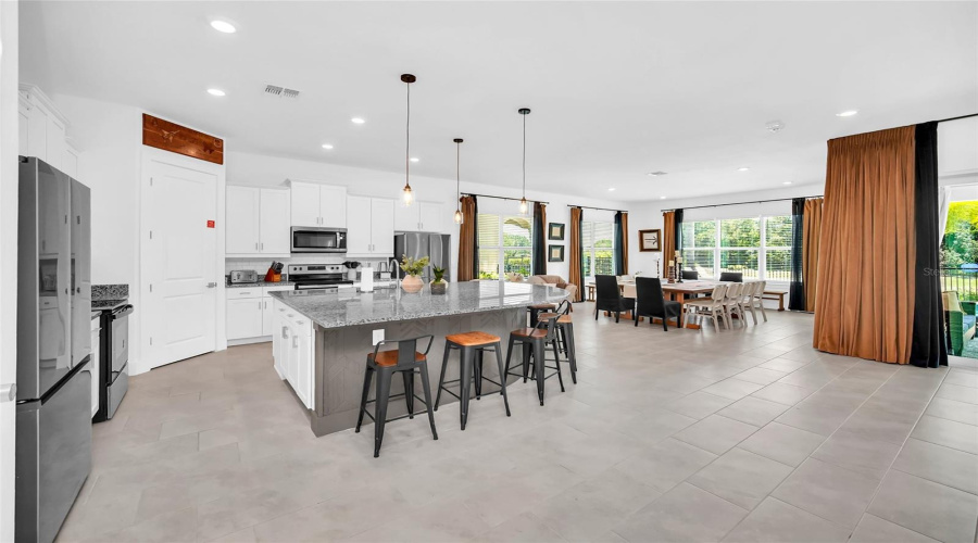 REUNION, Florida 34747, 10 Bedrooms Bedrooms, ,10 BathroomsBathrooms,Residential,For Sale,RADIANT,0,MFRO6376346