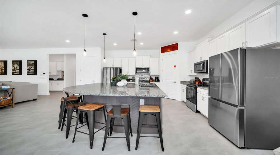 REUNION, Florida 34747, 10 Bedrooms Bedrooms, ,10 BathroomsBathrooms,Residential,For Sale,RADIANT,0,MFRO6376346