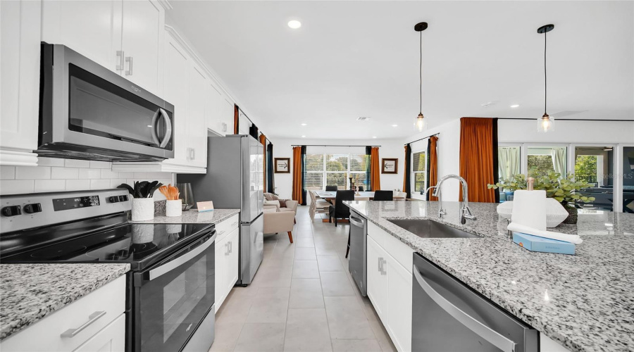 REUNION, Florida 34747, 10 Bedrooms Bedrooms, ,10 BathroomsBathrooms,Residential,For Sale,RADIANT,0,MFRO6376346