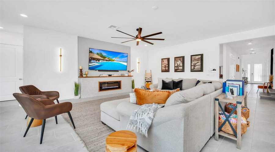 REUNION, Florida 34747, 10 Bedrooms Bedrooms, ,10 BathroomsBathrooms,Residential,For Sale,RADIANT,0,MFRO6376346