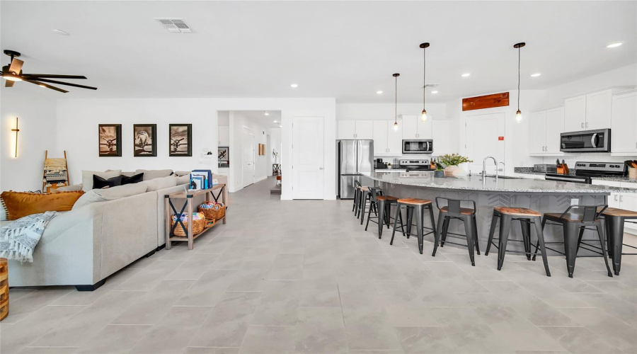 REUNION, Florida 34747, 10 Bedrooms Bedrooms, ,10 BathroomsBathrooms,Residential,For Sale,RADIANT,0,MFRO6376346