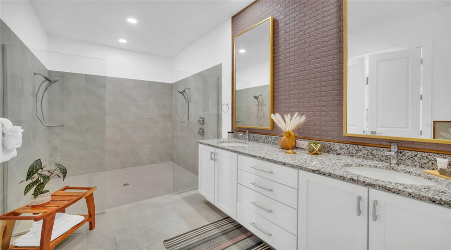 REUNION, Florida 34747, 10 Bedrooms Bedrooms, ,10 BathroomsBathrooms,Residential,For Sale,RADIANT,0,MFRO6376346