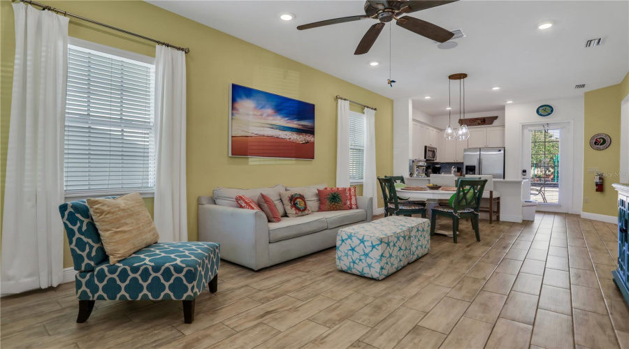 KISSIMMEE, Florida 34747, 2 Bedrooms Bedrooms, ,2 BathroomsBathrooms,Residential,For Sale,FLIP FLOP,0,MFRO6377820