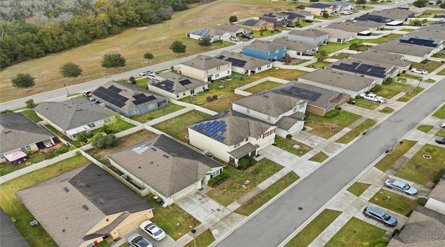 DAVENPORT, Florida 33897, 5 Bedrooms Bedrooms, ,3 BathroomsBathrooms,Residential,For Sale,LAZY WILLOW,0,MFRS5140894