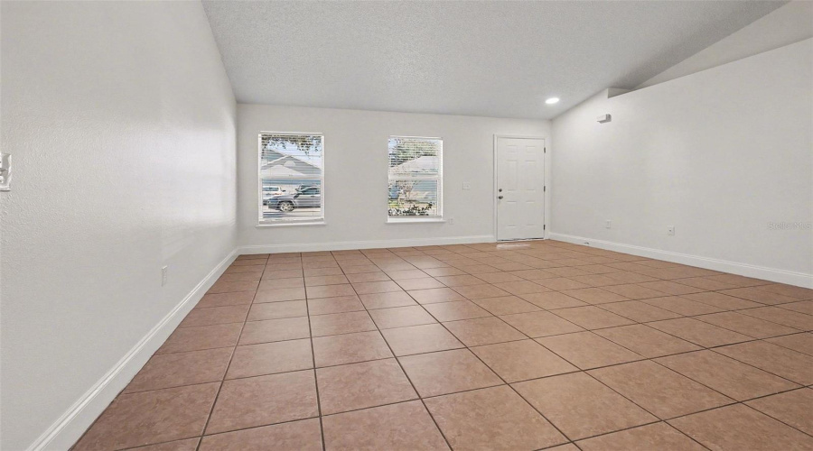 DAVENPORT, Florida 33837, 4 Bedrooms Bedrooms, ,2 BathroomsBathrooms,Residential,For Sale,LOBELIA,0,MFRO6378877