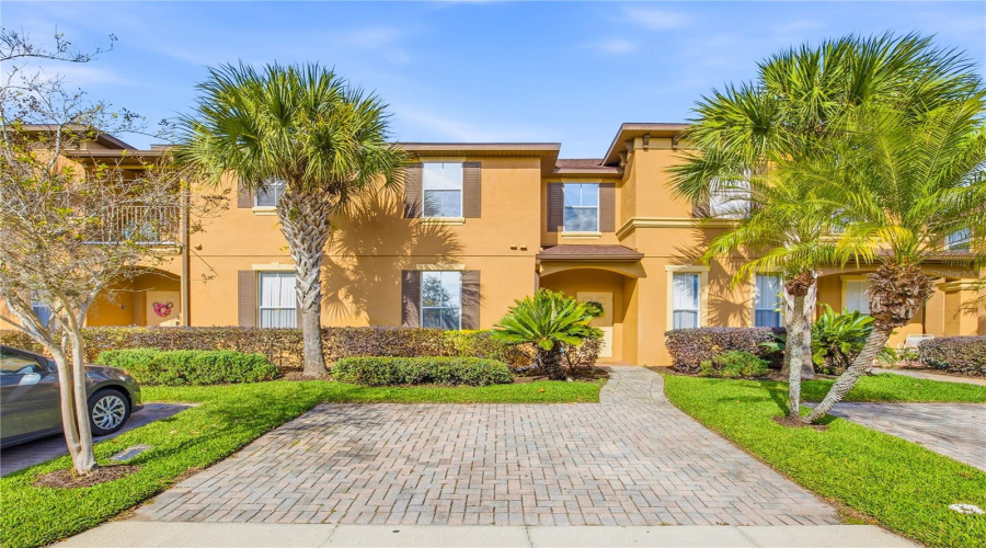 DAVENPORT, Florida 33897, 4 Bedrooms Bedrooms, ,3 BathroomsBathrooms,Residential,For Sale,CALABRIA,0,MFRS5143029